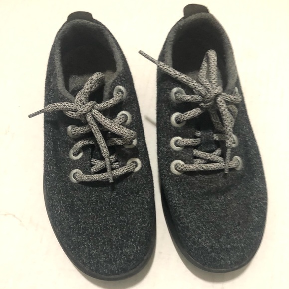 Allbirds The Wool Runners in Dark Gray color size W6 - Picture 1 of 11